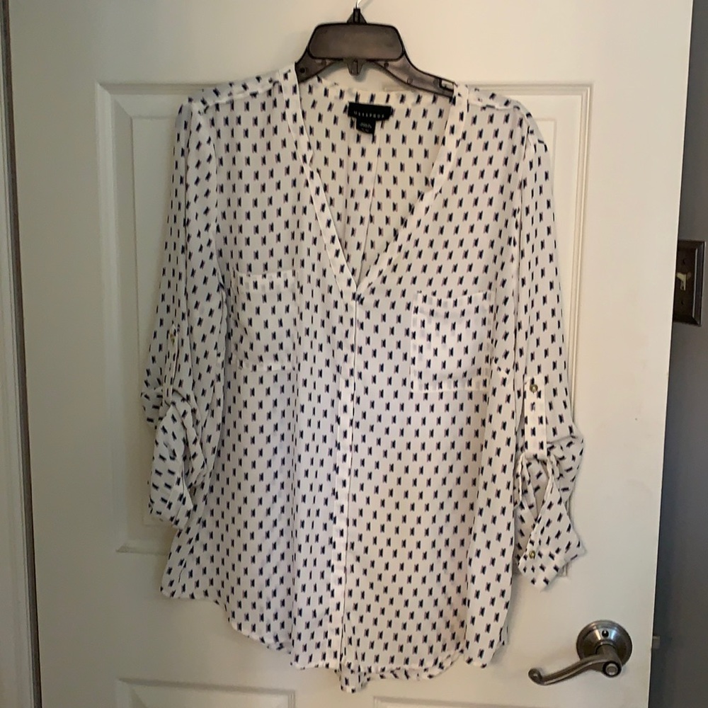 Button up shirt with v neck